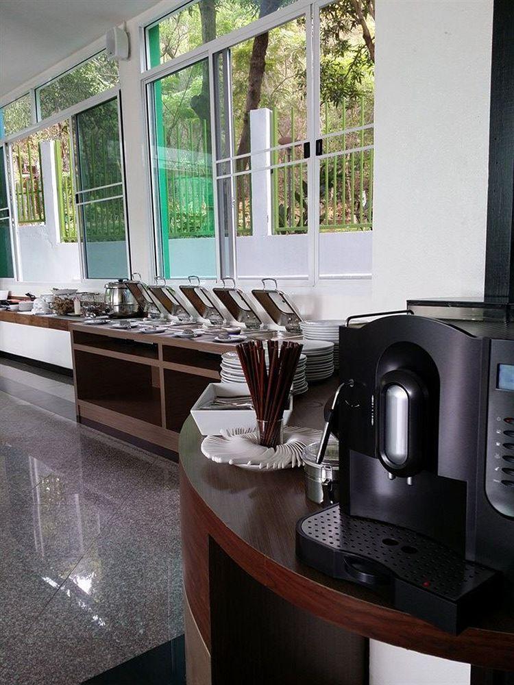 Wiz Hotel Pattaya Exteriör bild