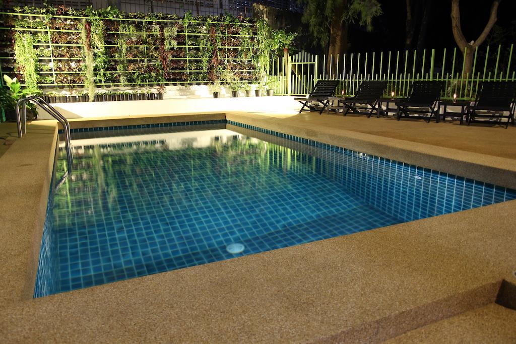 Wiz Hotel Pattaya Exteriör bild