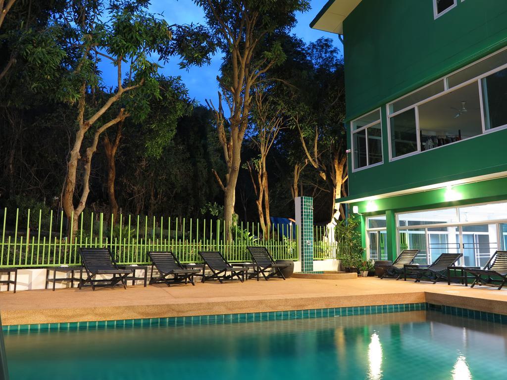 Wiz Hotel Pattaya Exteriör bild