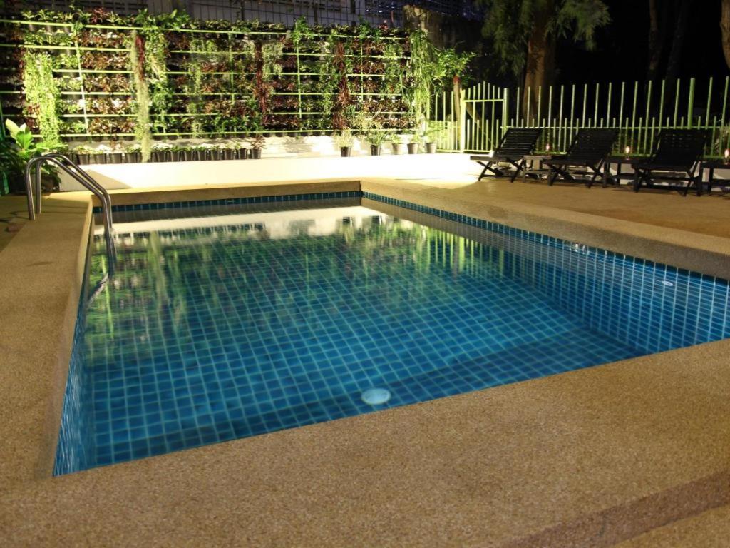 Wiz Hotel Pattaya Exteriör bild